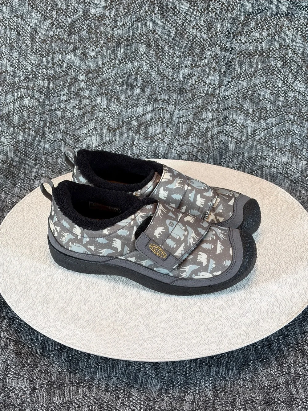 Keen Kids Howser Low Wrap shoes Youth size 3